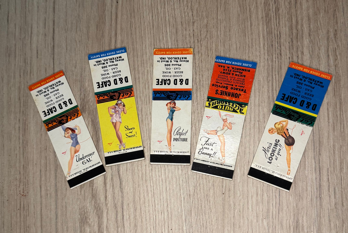 Lot de 5 Pochettes d'Allumettes Vintage "Pin-up & D&D Cafe" - Collection Rétro Rare
