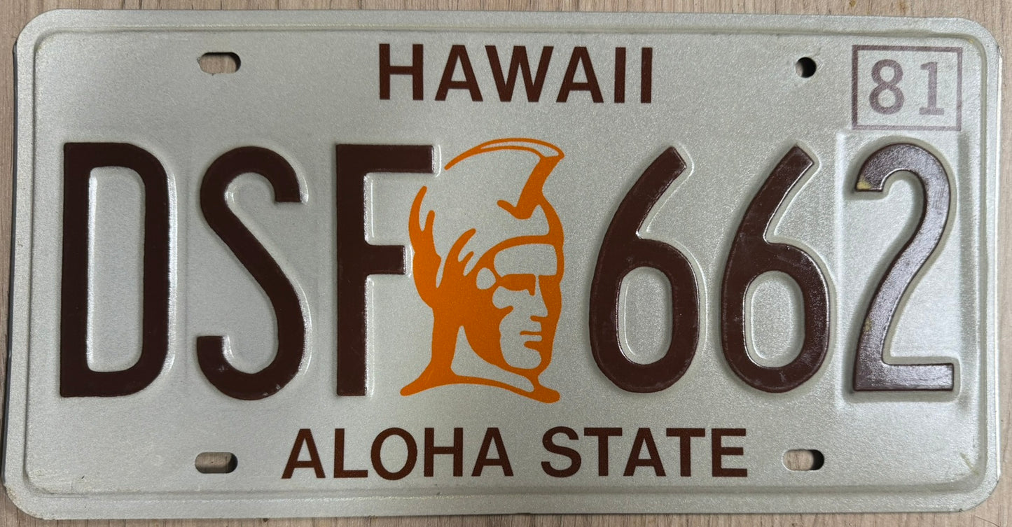 Plaque d'Immatriculation US Ancienne Hawaï – Rare Édition "King Kamehameha" 1981 (DSF 662)
