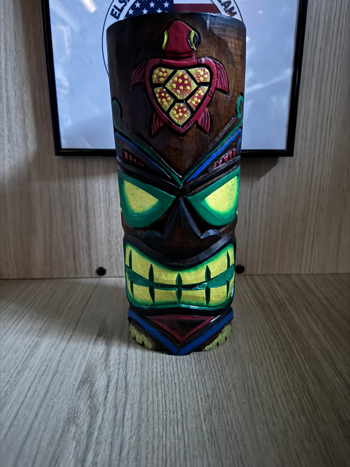Totem Tiki Sculpté à la Main "Tortue Guerrière"