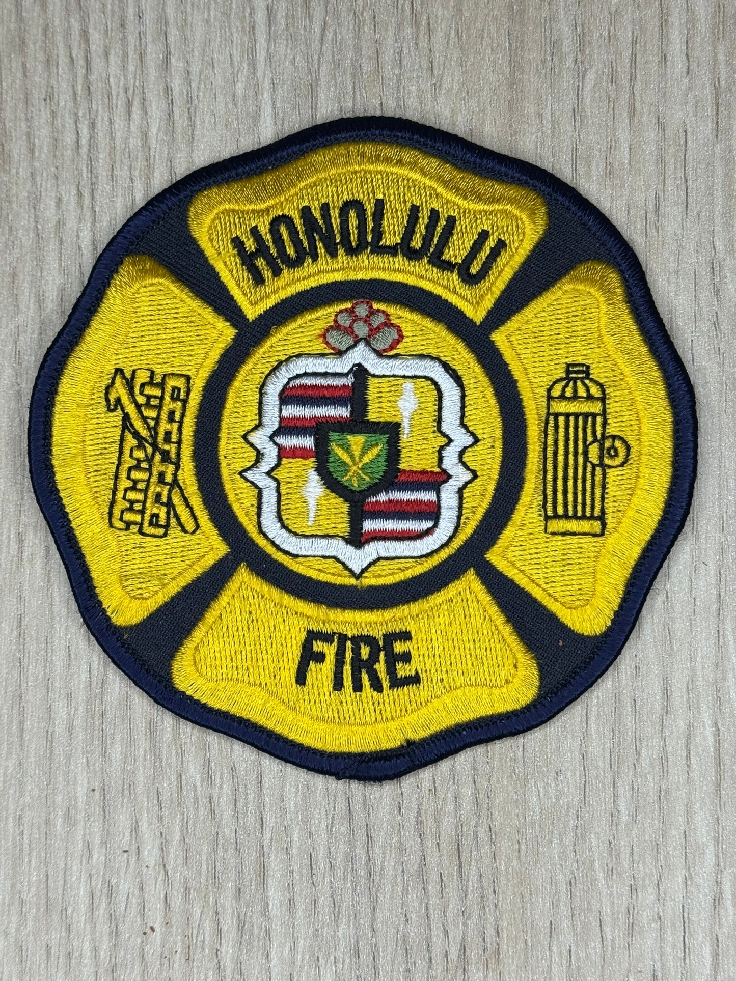 Écusson Brodé "Honolulu Fire Department" (HFD) - Hawaï - Collection