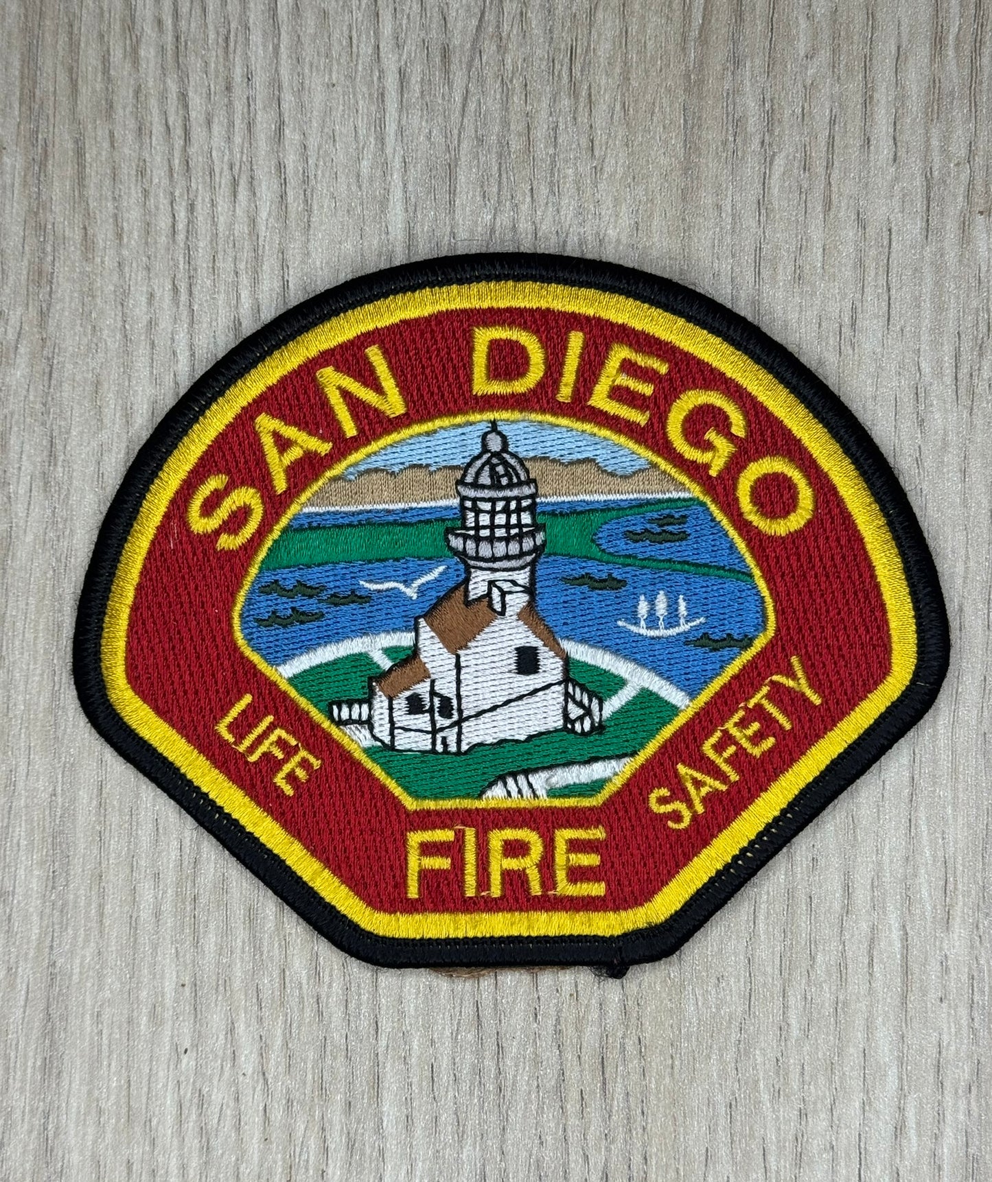 Écusson Brodé "San Diego Fire-Rescue" - Phare Historique - Californie - Collection