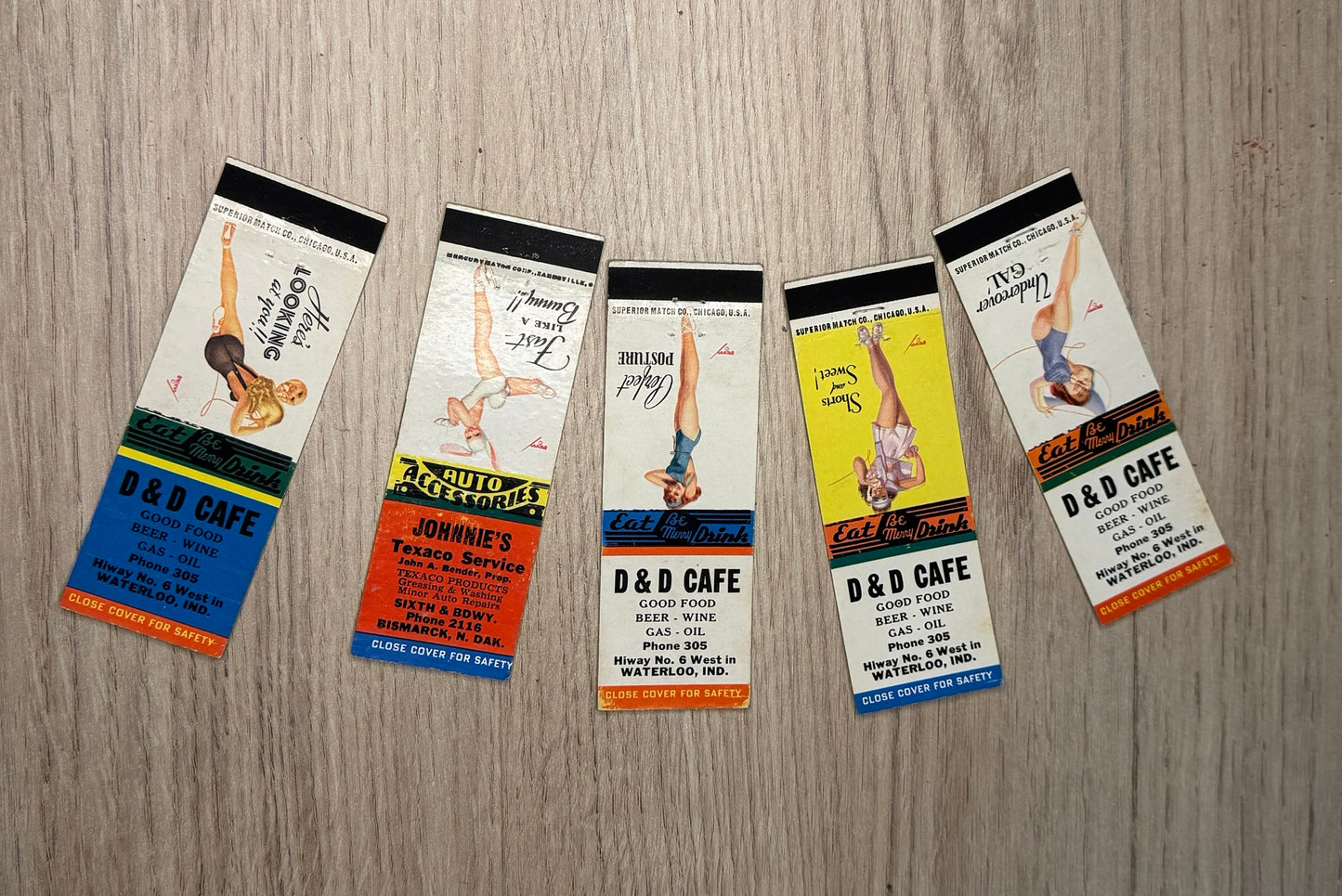 Lot de 5 Pochettes d'Allumettes Vintage "Pin-up & D&D Cafe" - Collection Rétro Rare