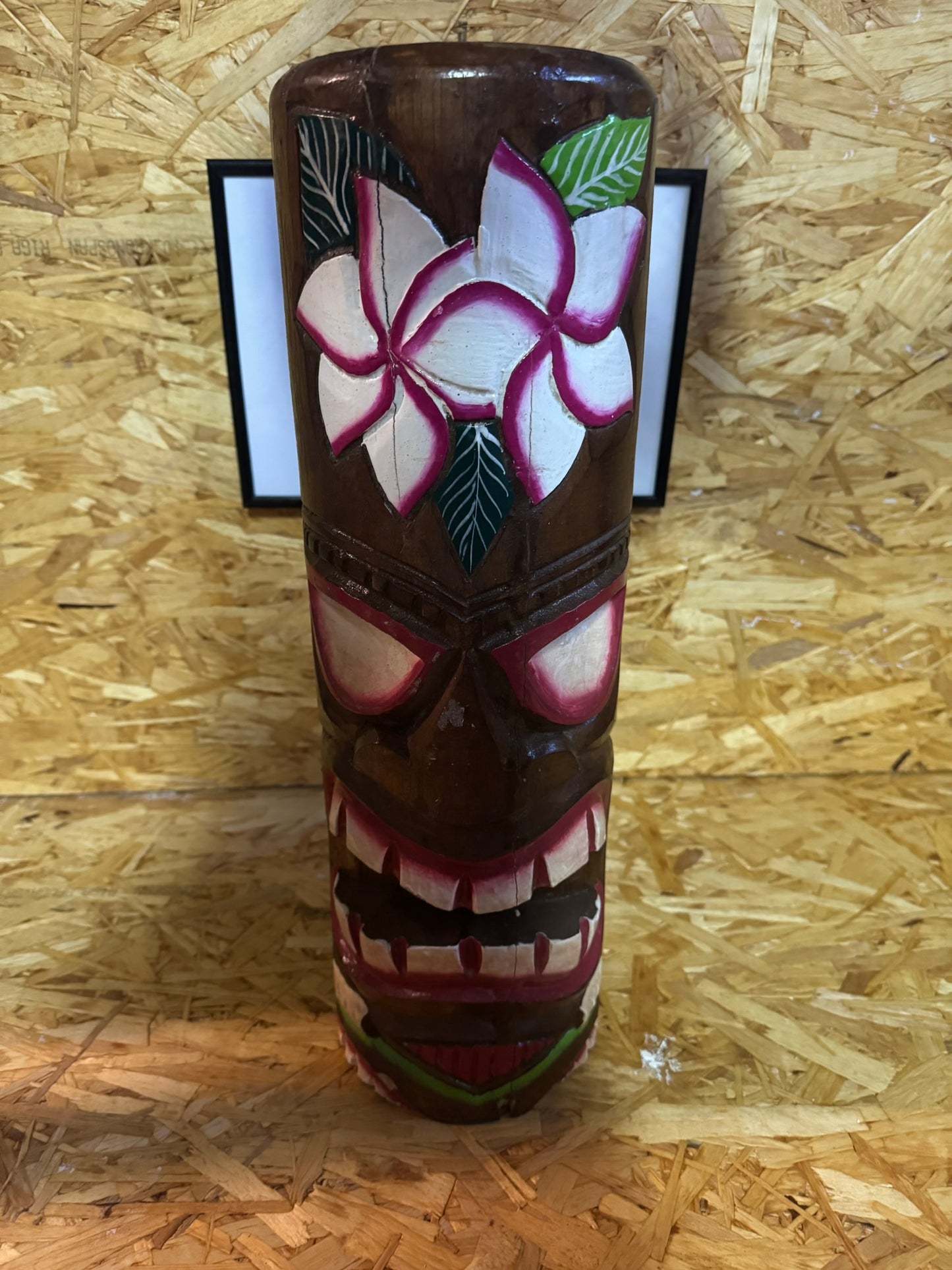 Statuette Tiki Totem en Bois Sculpté et Peint - Décoration Hawaïenne / Tropicale