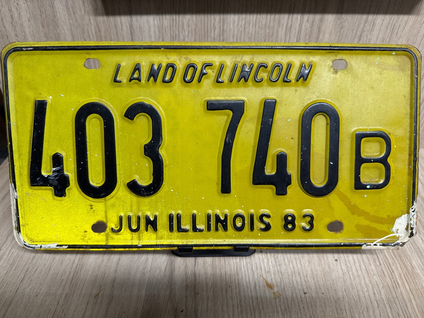 Plaque d’Immatriculation Vintage Illinois 1983 – Édition "Land of Lincoln" 403-740