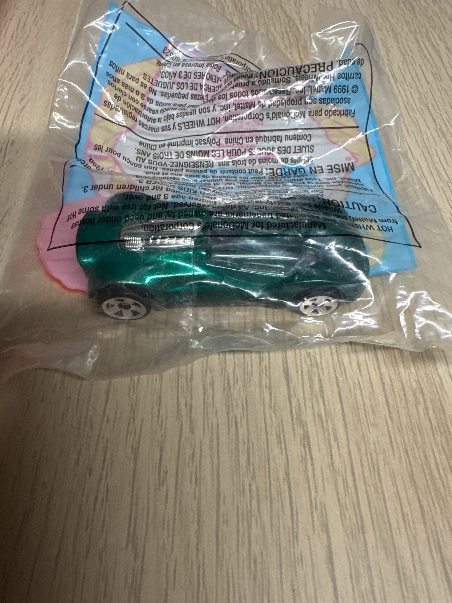 Hot Wheels McDonald's Happy Meal (1999) – Véhicule "Espadon" (Double Cross)