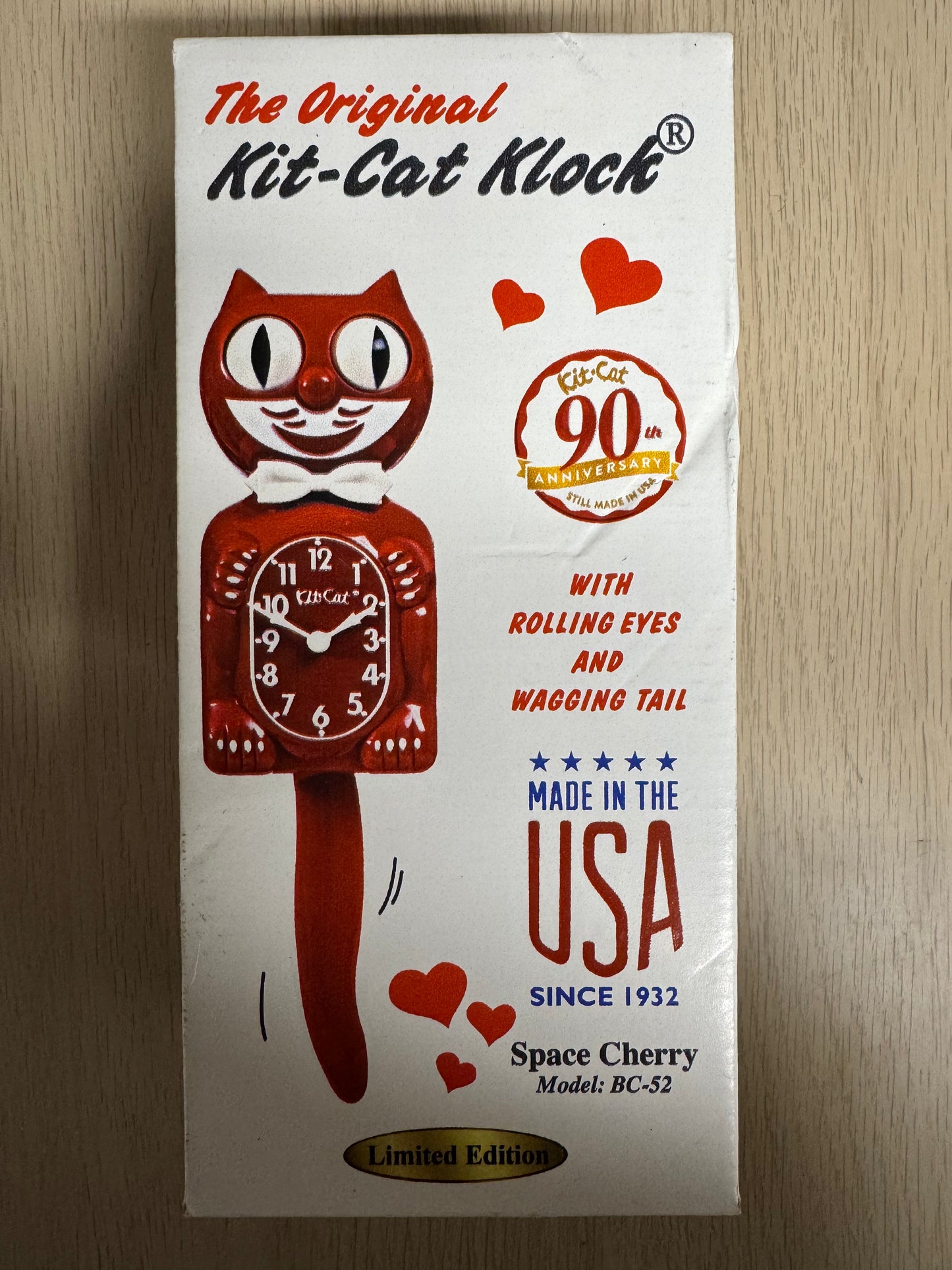 Véritable Kit-Cat Klock® – Édition Limitée "Space Cherry" (Modèle BC-52)