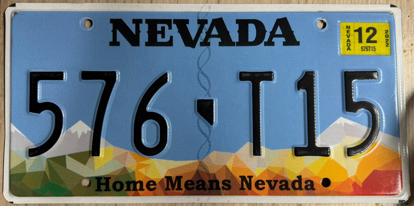 Plaque d'Immatriculation Américaine Nevada – Édition Illustrée "Home Means Nevada" (576-T15)