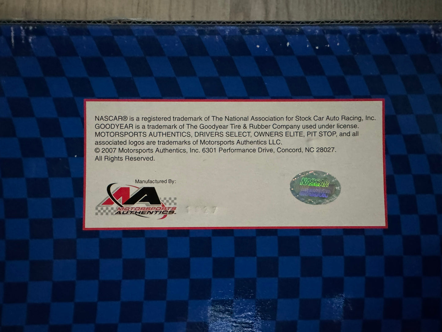 🏁 Voiture Miniature NASCAR #07 - “Be Car Care Aware” (édition Performance) 2007