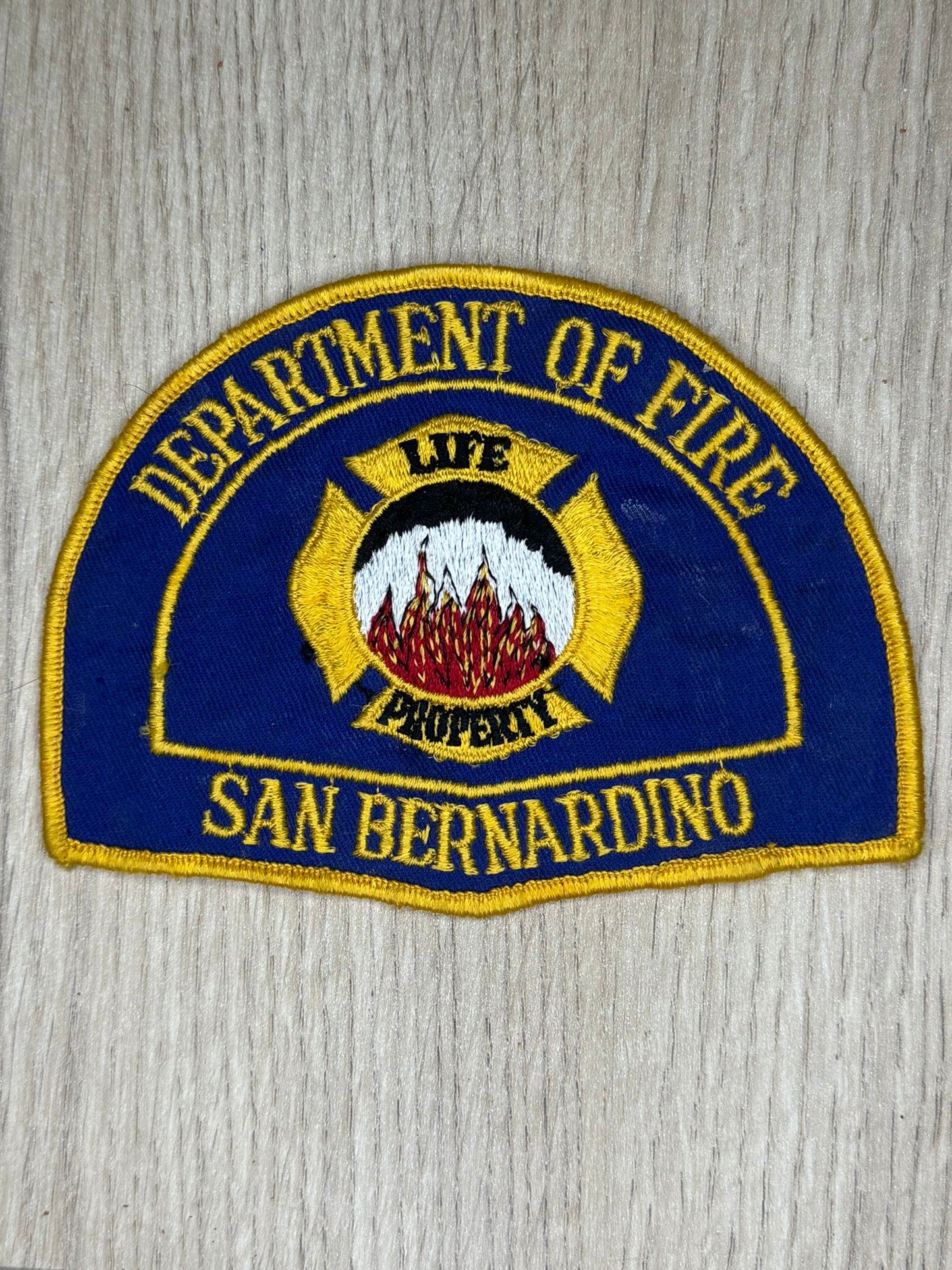 Écusson Brodé "San Bernardino County Fire Department" - Californie - Collection